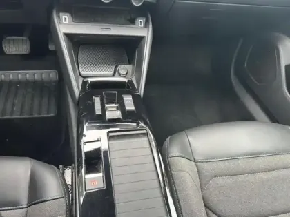 Photo 11 Citroën C4  130ch S&S Shine EAT8