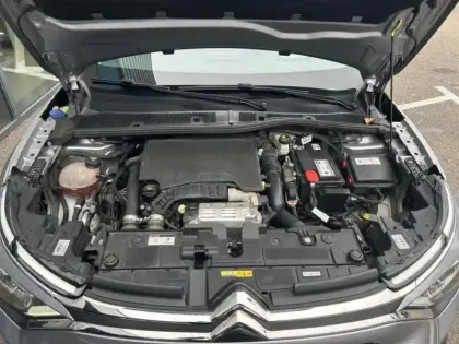 Photo 10 Citroën C4  130ch S&S Shine EAT8