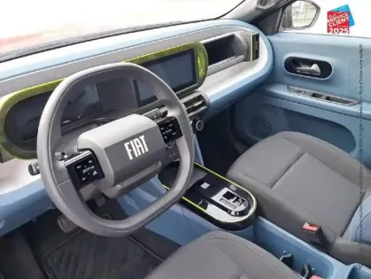 Photo 14 Fiat Grande Panda  1.2 Hybrid Turbo 110ch Pop eDCT6