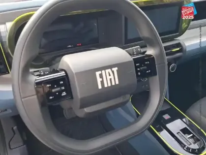 Photo 11 Fiat Grande Panda  1.2 Hybrid Turbo 110ch Pop eDCT6