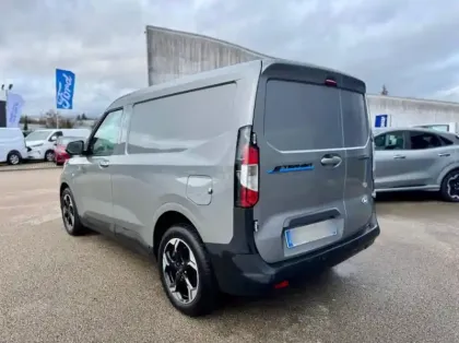Photo 21 Ford Transit Courier  Electrique 100 kW 136ch Limited