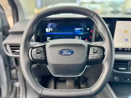 Photo 29 Ford Transit Courier  Electrique 100 kW 136ch Limited