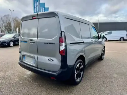 Photo 19 Ford Transit Courier  Electrique 100 kW 136ch Limited