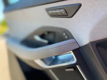 Photo 10 Jaguar E-Pace  P300e PHEV R-Dynamic HSE BVA AWD