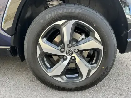 Photo 8 Toyota Rav4 PHEV AWD Design Business