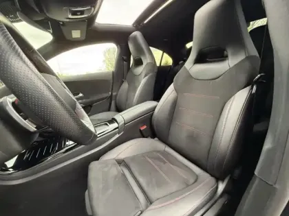 Photo 52 Mercedes CLA Coupé 200 d AMG Line