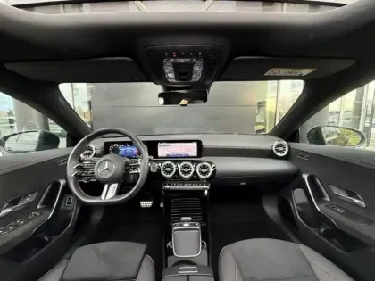 Photo 42 Mercedes CLA Coupé 200 d AMG Line