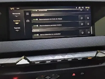 Photo 23 DS DS 4  PureTech 130 EAT8