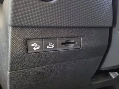 Photo 28 DS DS 4  PureTech 130 EAT8