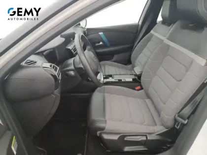 Photo 33 Citroën C4 e- 136 ch Automatique