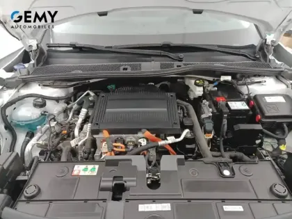 Photo 39 Citroën C4 e- 136 ch Automatique