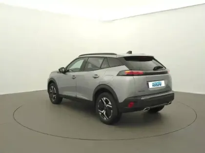 Photo 30 Peugeot 2008  Hybrid 136 e-DCS6