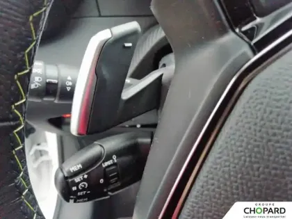 Photo 61 Peugeot 208  PureTech 100 S&S EAT8