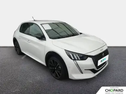 Photo 45 Peugeot 208  PureTech 100 S&S EAT8