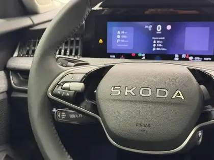 Photo 9 Skoda Superb  Combi 1.5 TSI 204 ch PHEV DSG6