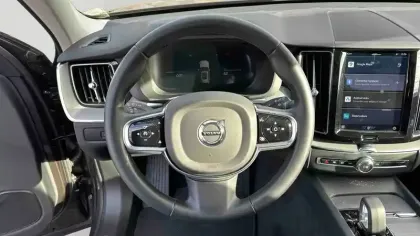 Photo 33 Volvo Xc60  T6 AWD Hybride rechargeable 253 ch+145 ch Geartronic 8