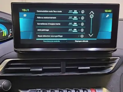 Photo 20 Peugeot 3008  Hybrid 225 e-EAT8