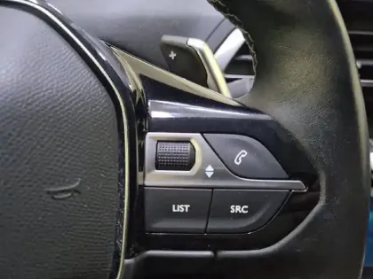 Photo 29 Peugeot 3008  Hybrid 225 e-EAT8