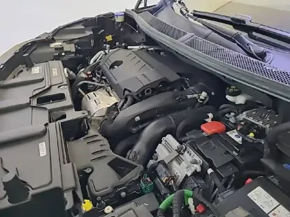 Photo 14 Peugeot 3008  Hybrid 225 e-EAT8