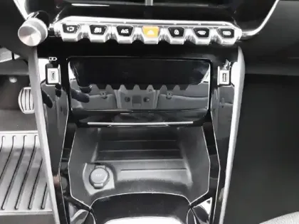 Photo 23 Peugeot 208  PureTech 100 S&S BVM6