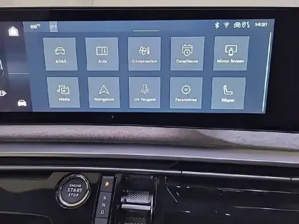 Photo 57 Peugeot 5008  Hybrid 145 e-DCS6