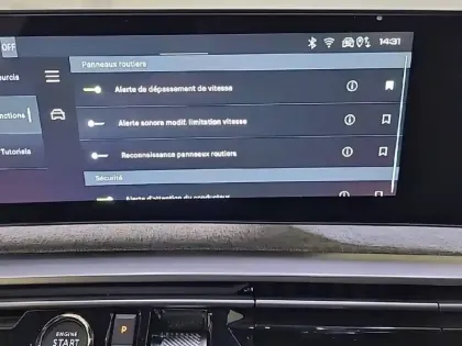 Photo 56 Peugeot 5008  Hybrid 145 e-DCS6