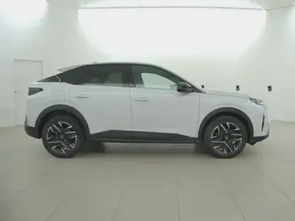 Photo 52 Peugeot 3008  Hybrid 145 e-DCS6