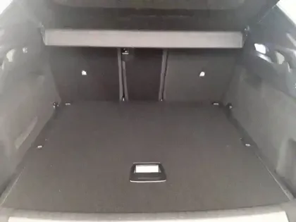 Photo 34 Peugeot 3008  Hybrid 145 e-DCS6