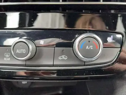 Photo 86 Opel Mokka  Electrique 136 ch & Batterie 50 kWh