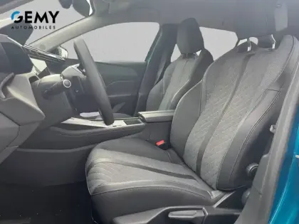 Photo 24 Peugeot 408  PHEV 180 e-EAT8