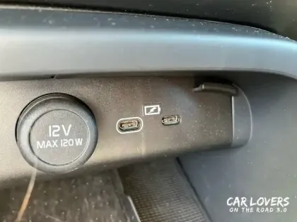 Photo 28 Volvo Xc40  Recharge 231 ch 1EDT