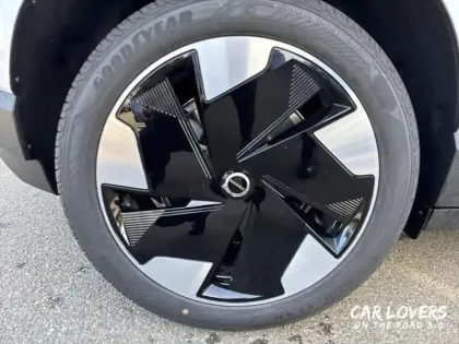 Photo 7 Volvo Ex30  Single 272 ch 1EDT