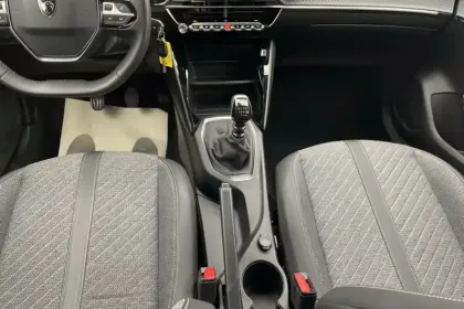 Photo 41 Peugeot 208  100 S&S BVM6