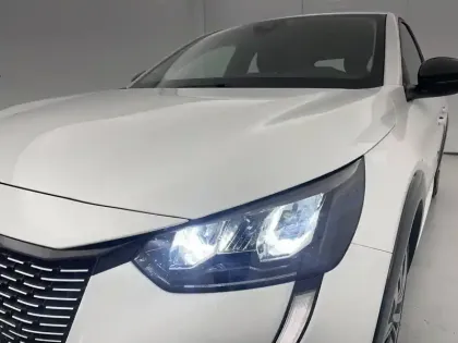 Photo 87 Peugeot 208  Electrique 50 kWh 136ch