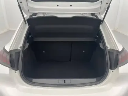 Photo 44 Peugeot 208  Electrique 50 kWh 136ch