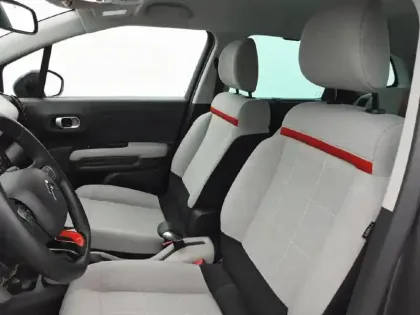 Photo 10 Citroën C3 Aircross  PureTech 130 S&S EAT6