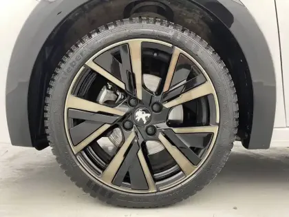 Photo 36 Peugeot 208  PureTech 100 S&S EAT8