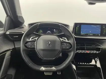 Photo 41 Peugeot 208  PureTech 100 S&S EAT8