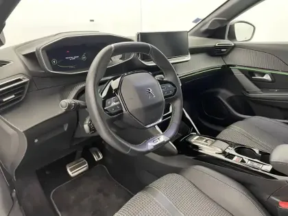 Photo 43 Peugeot 208  PureTech 100 S&S EAT8