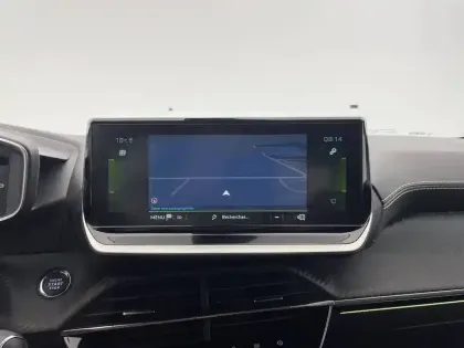 Photo 39 Peugeot 208  PureTech 100 S&S EAT8