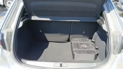 Photo 8 Peugeot 208  Electrique 50 kWh 136ch