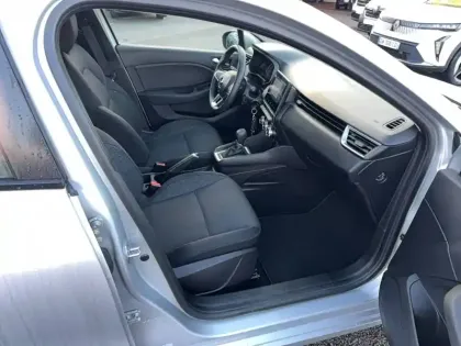 Photo 13 Renault Clio  E-Tech 140 - 21N