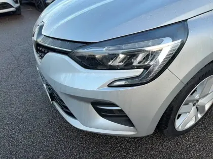 Photo 21 Renault Clio  E-Tech 140 - 21N