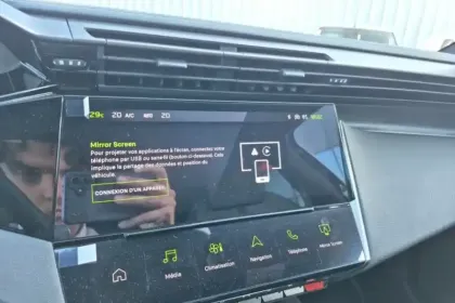 Photo 19 Peugeot 308  BlueHDi 130ch S&S EAT8