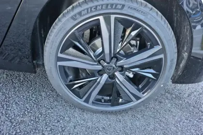 Photo 11 Peugeot 308  BlueHDi 130ch S&S EAT8