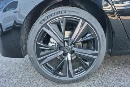 Photo 9 Peugeot 308  BlueHDi 130ch S&S EAT8