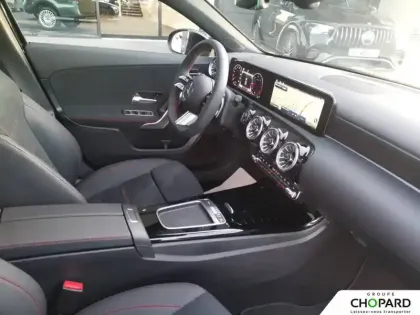 Photo 12 Mercedes Classe A  180 d 8G-DCT