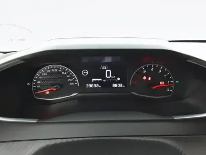 Photo 31 Peugeot 208  PureTech 75 S&S BVM5