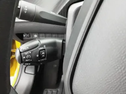 Photo 39 Peugeot 208  PureTech 75 S&S BVM5