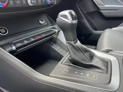 Photo 25 Audi Q3  35 TFSI 150 ch S tronic 7